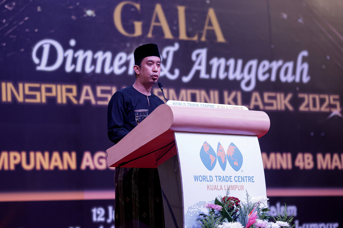 Deputy Minister of Youth and Sports, Adam Adli Abdul Halim, delivered a speech at the 2025 Harmoni Klasik Inspiration Awards and Gala Dinner held at the World Trade Centre Kuala Lumpur yesterday. - BERNAMA