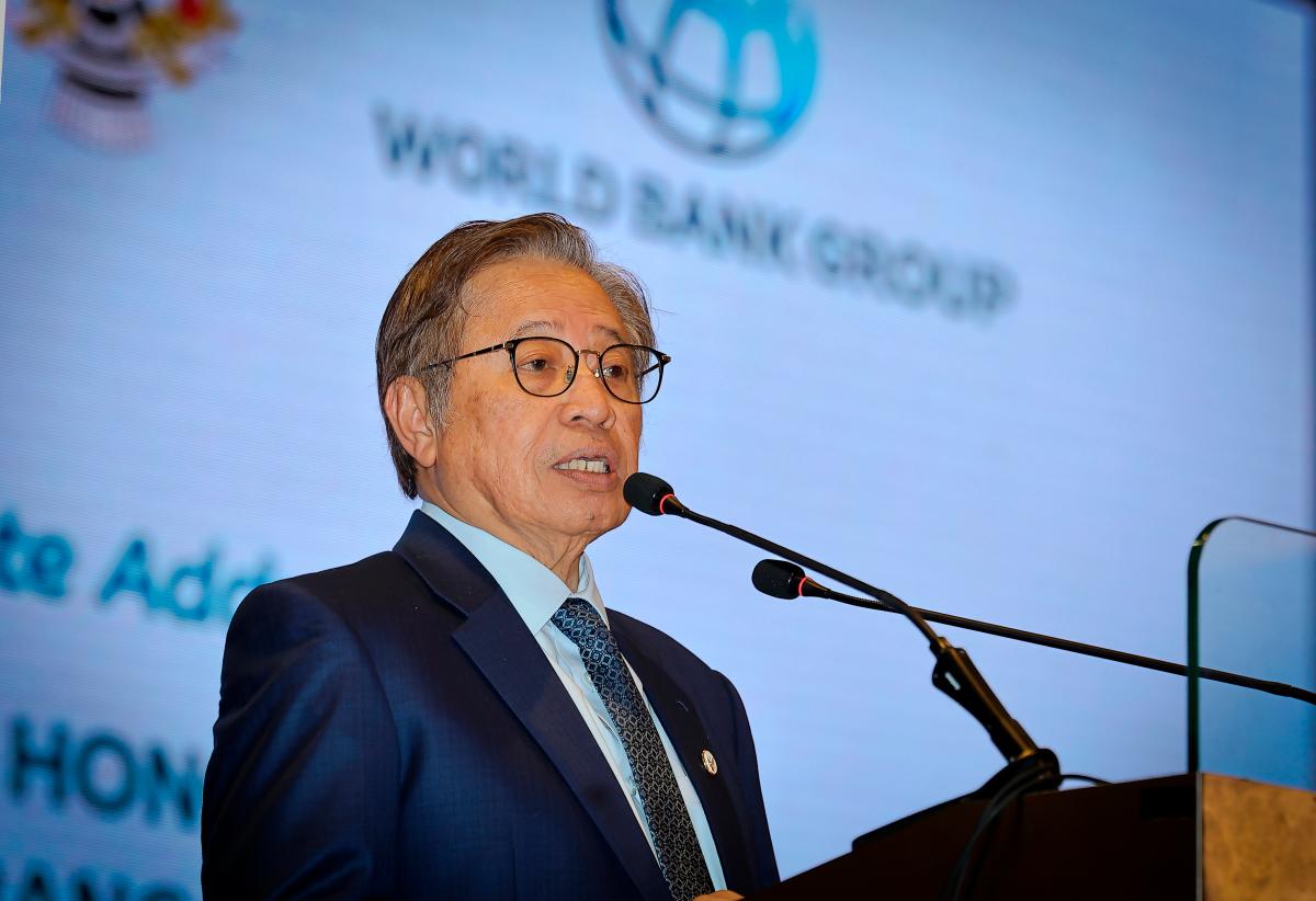 Premier Sarawak Tan Sri Abang Johari Tun Openg - BERNAMA
