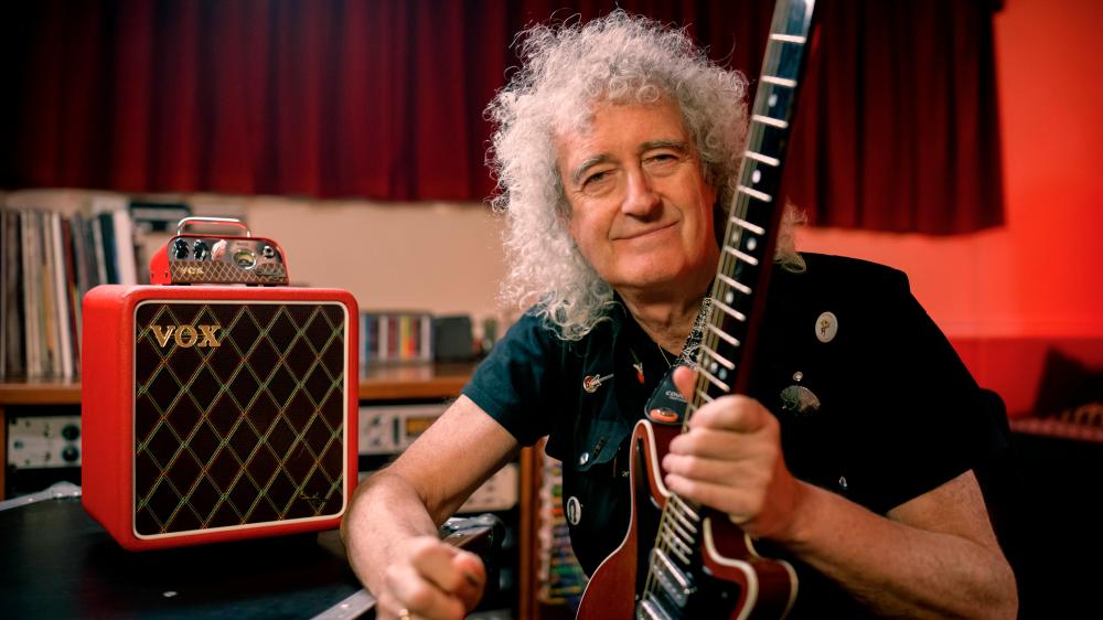 Guitarist May. –VOX