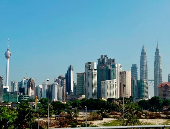 Fitch affirms Malaysia’s A- rating with stable outlook