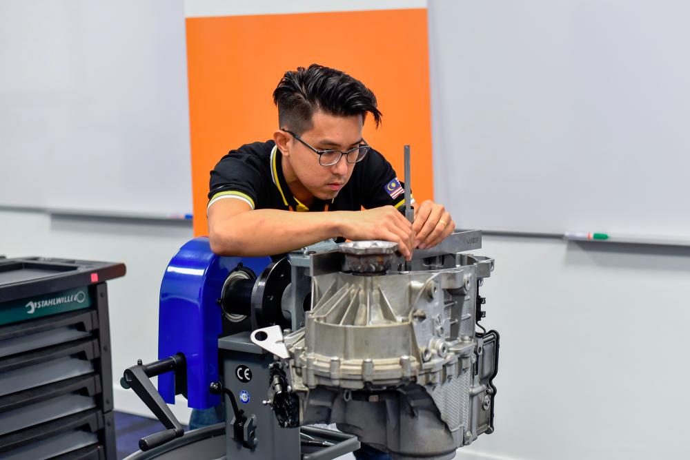 $!Gearbox diagnostics.