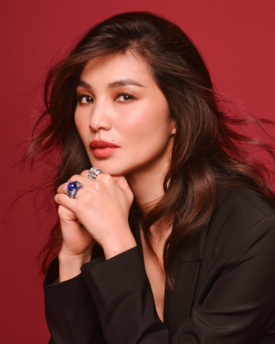 Chan in Cartier High Jewellery ‘En Equilibre’ Azulejo and Skudo Rings. $!Chan in Cartier High Jewellery ‘En Equilibre’ Azulejo and Skudo Rings.