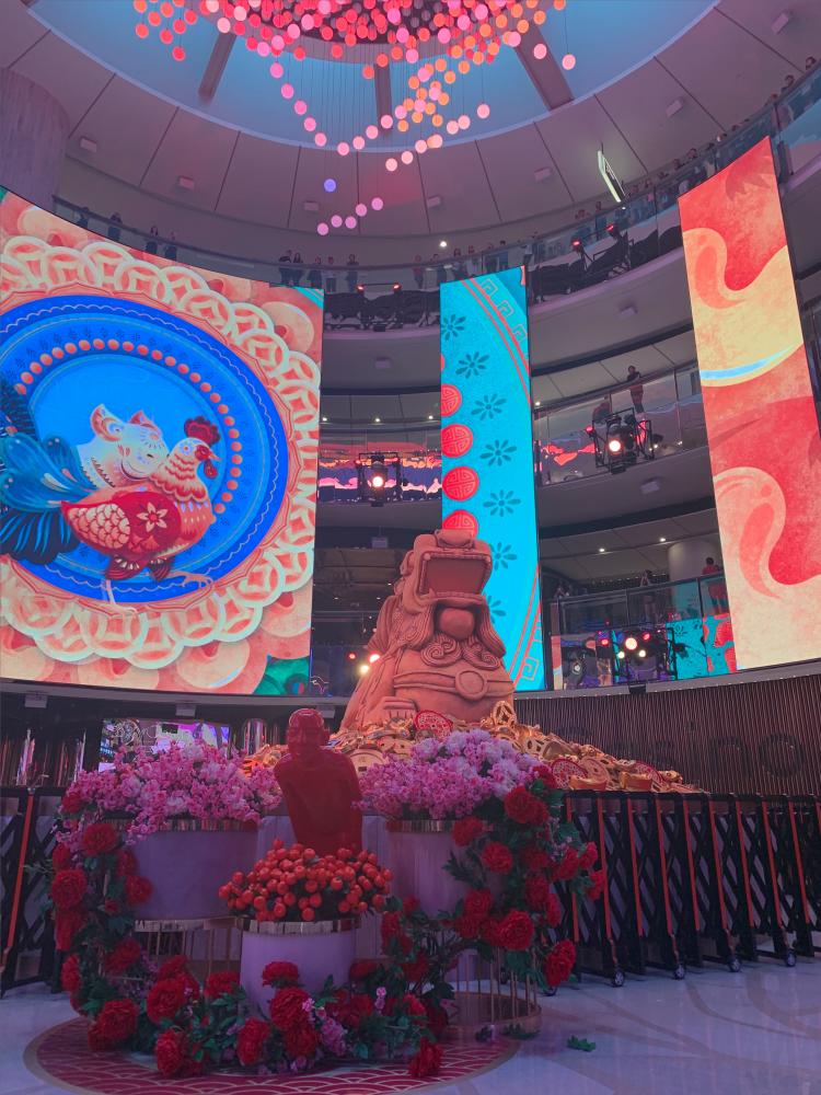 Experience a spectacular Chinese New Year at Resorts World Genting.