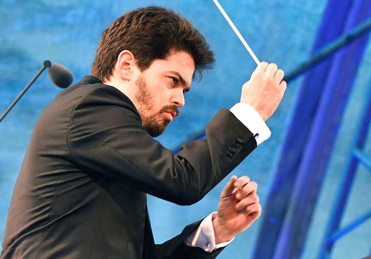 Israeli-born conductor Lahav Shani - Photo by AFP