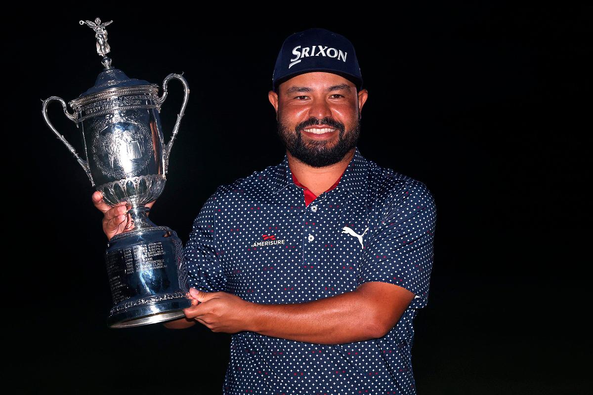 J. J. Spaun of the United States poses with the trophy after winning during the final round of the 125th U.S. OPEN at Oakmont Country Club on June 15, 2025 in Oakmont, Pennsylvania. - Warren Little/Getty Images/AFP