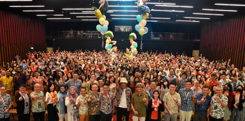 Great Eastern celebrates its 115th anniversary with a Hawaiian-themed ‘luau’. $!Great Eastern celebrates its 115th anniversary with a Hawaiian-themed ‘luau’.