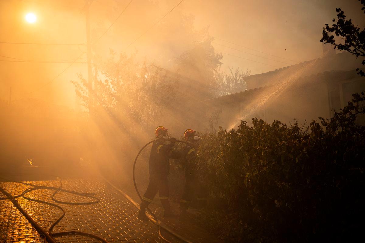 Greece receives EU aid to combat devastating wildfires
