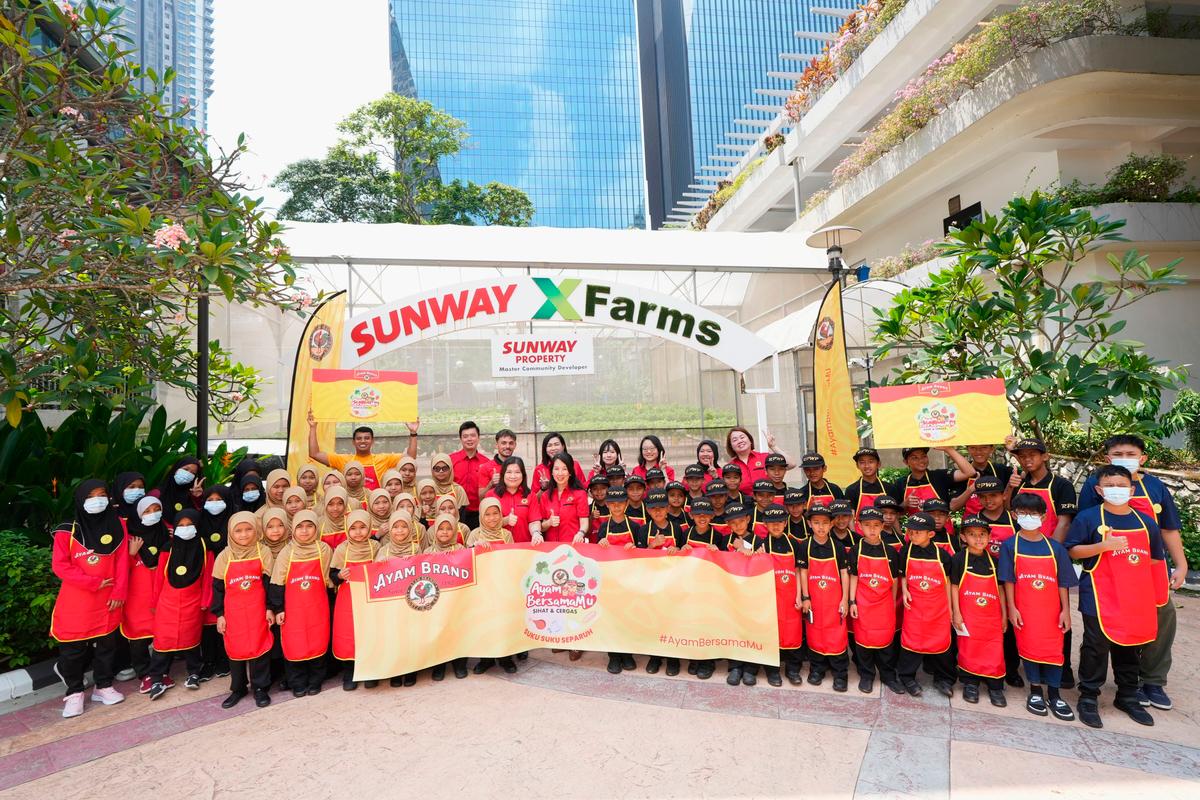 Ayam Brand™ in collaboration with Sunway XFarms brings together 60 children from Rumah Pengasih Warga Prihatin (RPWP) and Rumah Kebajikan &amp; Anak Yatim Darul Najjah (An Najjah) for a day of experiential learning focused on healthy eating, sustainable farming, with fun, interactive activities