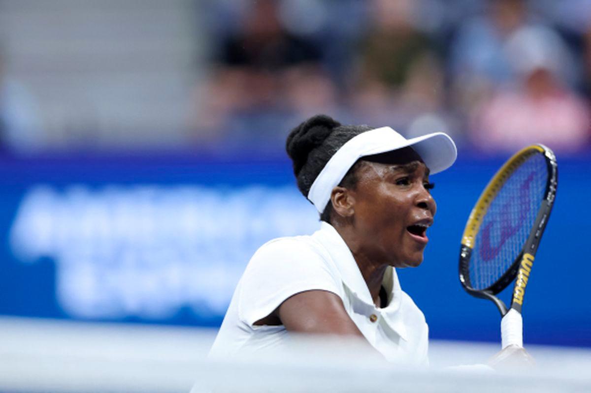 Venus Williams of the United States returns a shot against Karolina Muchova of Czech Republic during their Women's Singles First Round match on Day Two of the 2025 US Open at USTA Billie Jean King National Tennis Center on August 25, 2025 in the Flushing neighborhood of the Queens borough of New York City. - Elsa/Getty Images/AFPPIX
