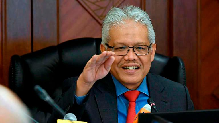 Cabinet agrees to continue with appeal over citizenship ruling - Hamzah