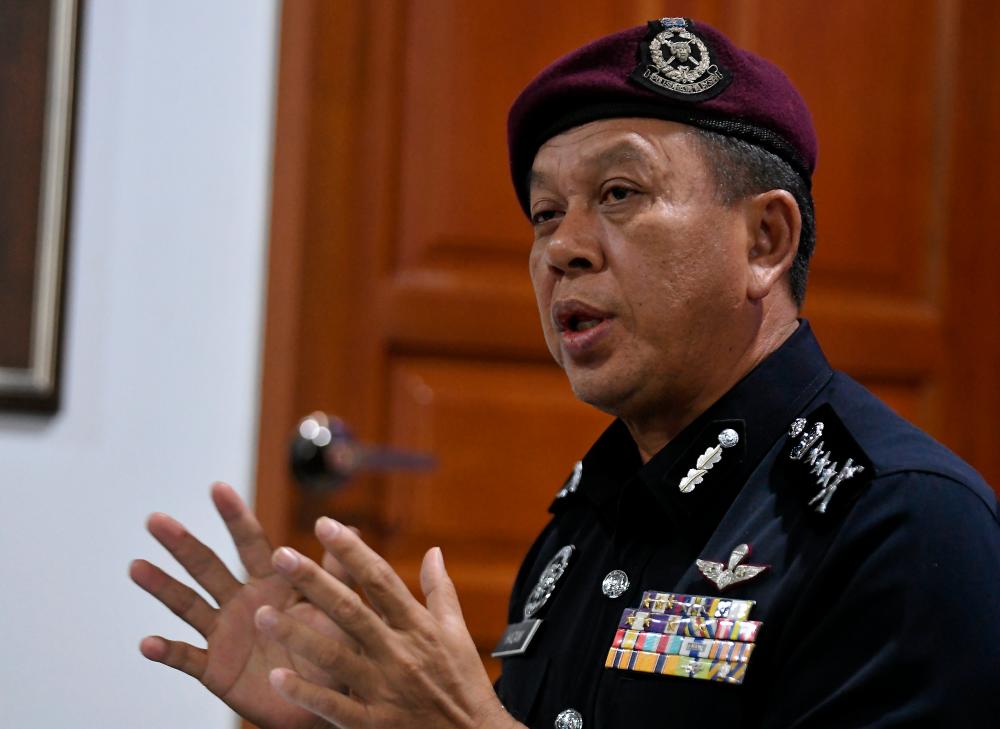 Police turn away over 100 people trying to enter Sabah illegally
