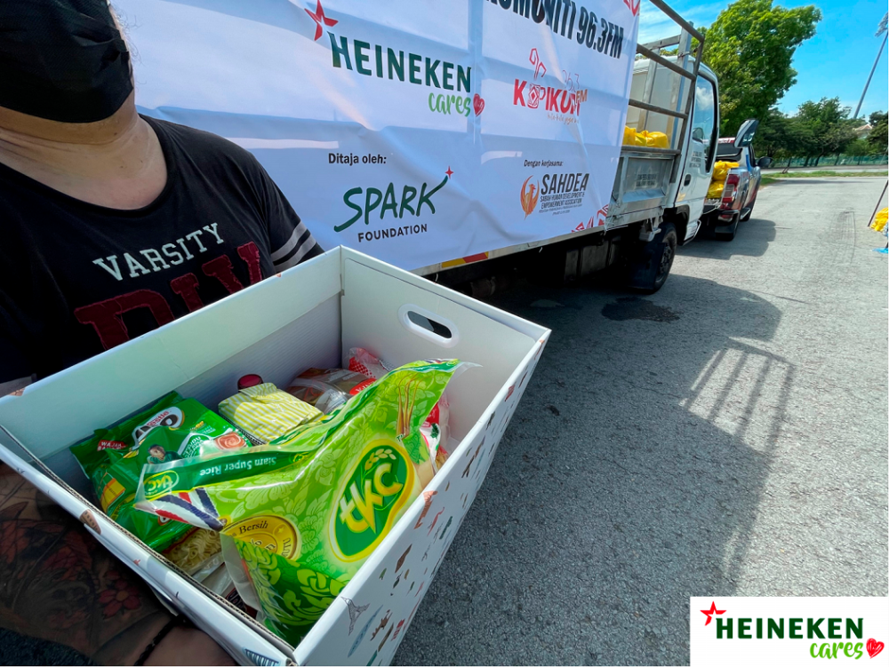 HEINEKEN Malaysia introduces HEINEKEN Cares programme, pledging 150,000 meals to vulnerable communities across Malaysia to help mitigate the negative impacts of a prolonged lockdown.