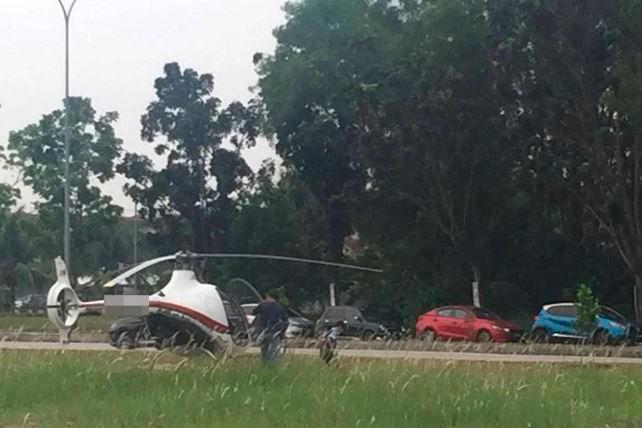 Tangkap layar video tular di media sosial yang memaparkan sebuah helikopter didapati mendarat di lokasi berkenaan untuk menghantar seorang pelajar sekolah dari sebuah sekolah swasta di Setia Eco Park, Shah Alam.