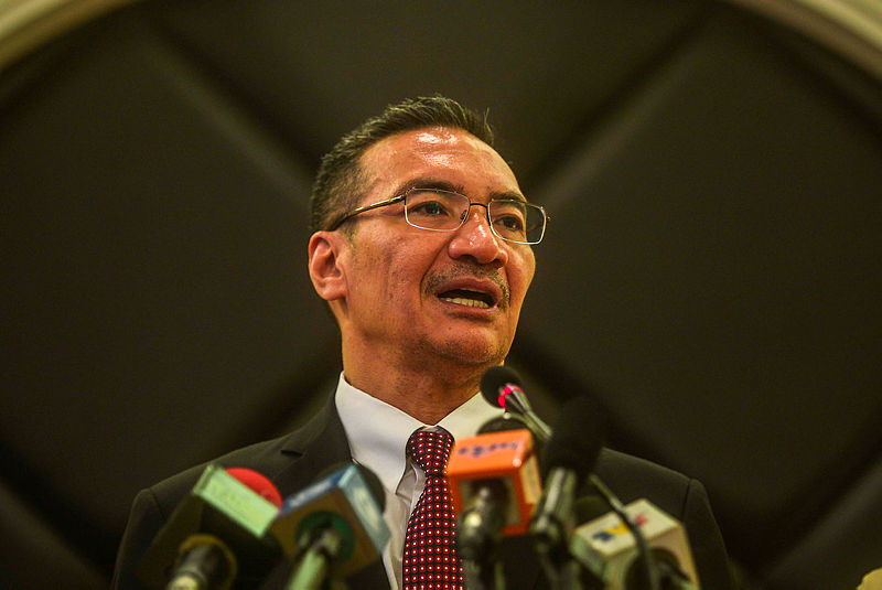 Don’t dismiss Tun M’s call to join PPBM, urges Hishammuddin