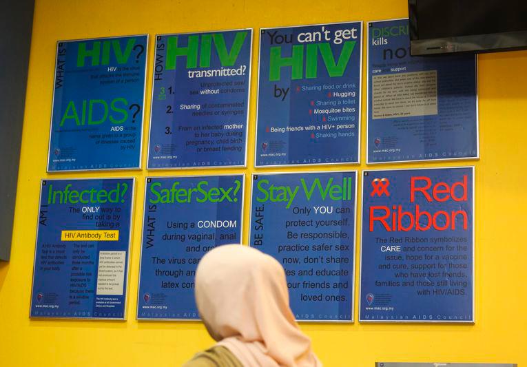 Health Ministry say early screening and treatment remain essential to curb HIV transmission, and testing is available at government clinics for as little as RM1, with additional access through private clinics and self-test kits. – SYED AZAHAR SYED OSMAN/THESUN
