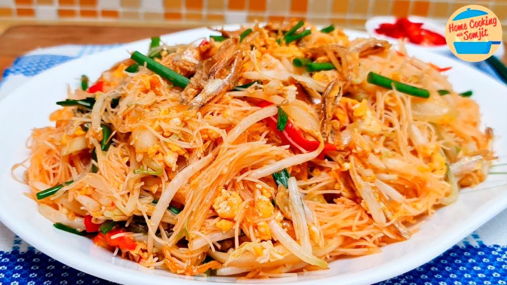 $!Mee hoon is no-fail dish that is quick, tasty and filling.– PIC FROM YOUTUBE @COOKING WITH SAMJIT