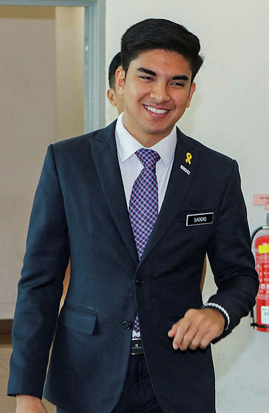 Youth and Sports Minister Syed Saddiq Syed Abdul Rahman was present in court to testify that he had been injured and humiliated by the blogger, Papagomo at the Kajang Court Complex today. — BBXpress.