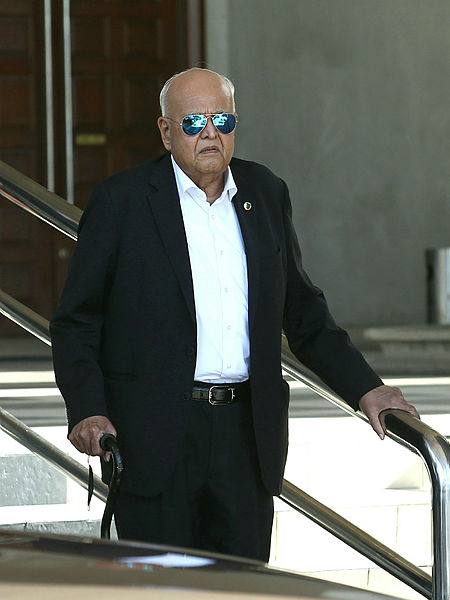 Lawyer Datuk Seri Gopal Sri Ram, representing Datuk Seri Anwar Ibrahim in the lawsuit to abolish the National Security Council Act 2015, is seen at the Kuala Lumpur Court Complex. — BBXpress