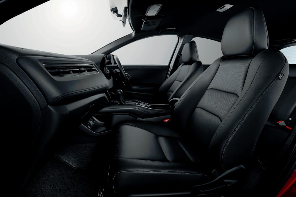 Honda HR-V RS gets new full black interior