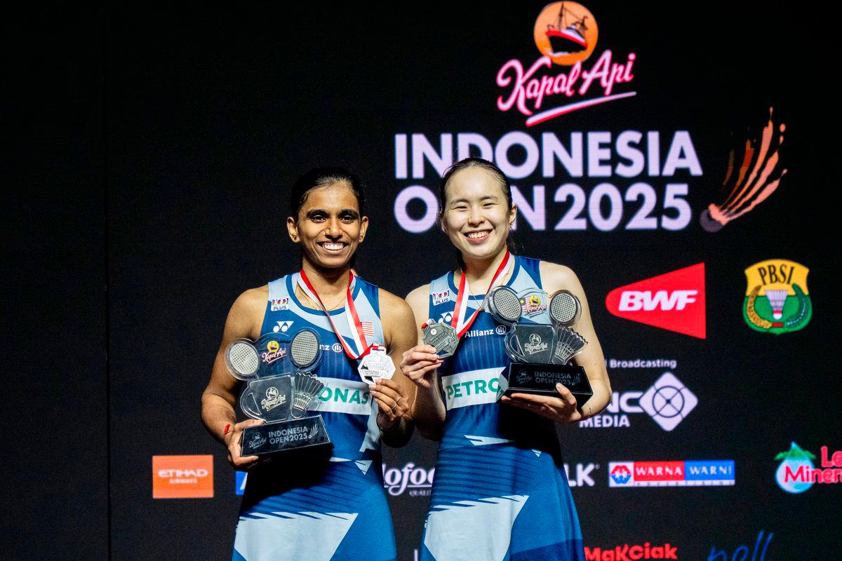 Beregu wanita negara, Pearly Tan dan M.Thinaah. fotoBERNAMA