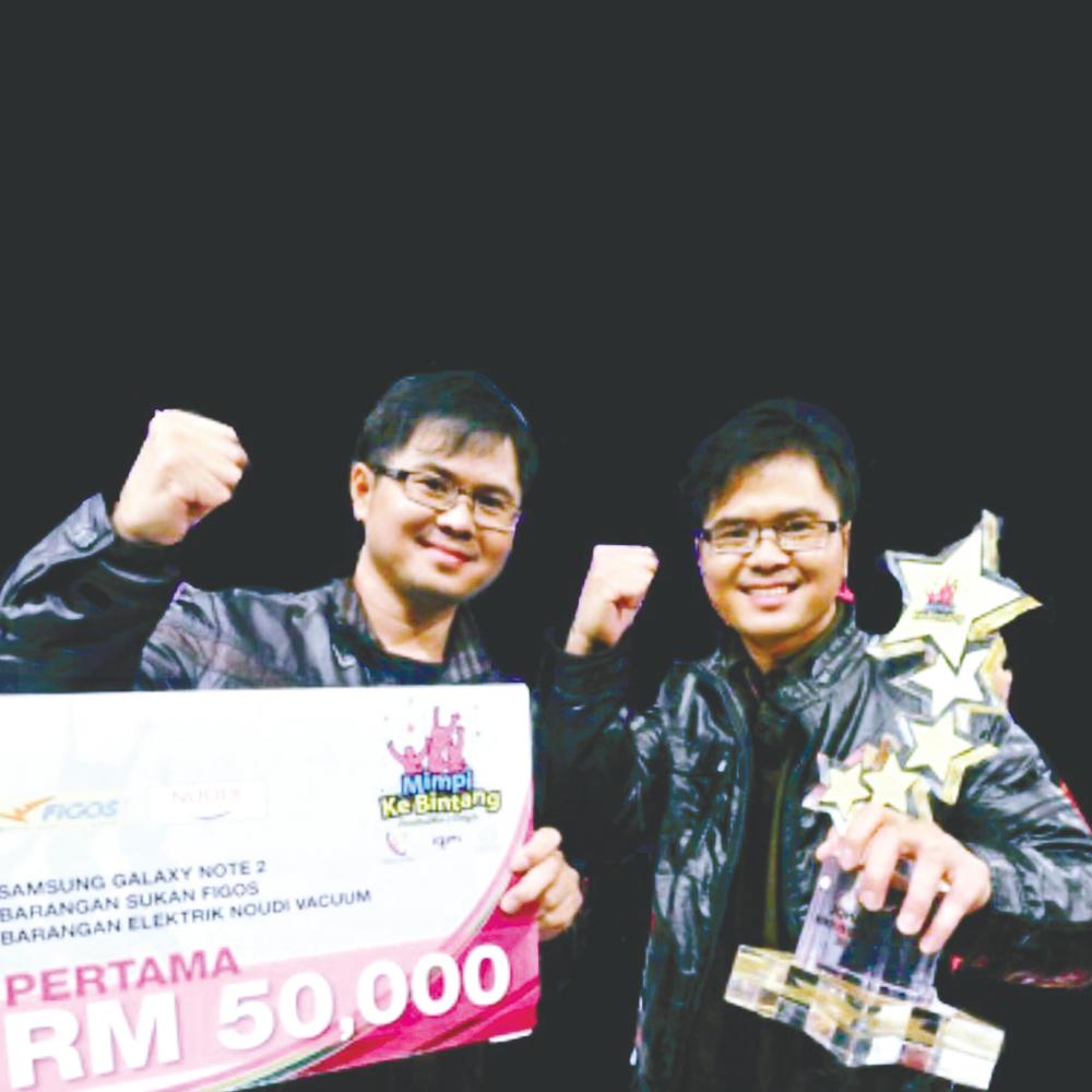 $!The twins won the Mimpi Ke Bintang award by RTM in 2012.