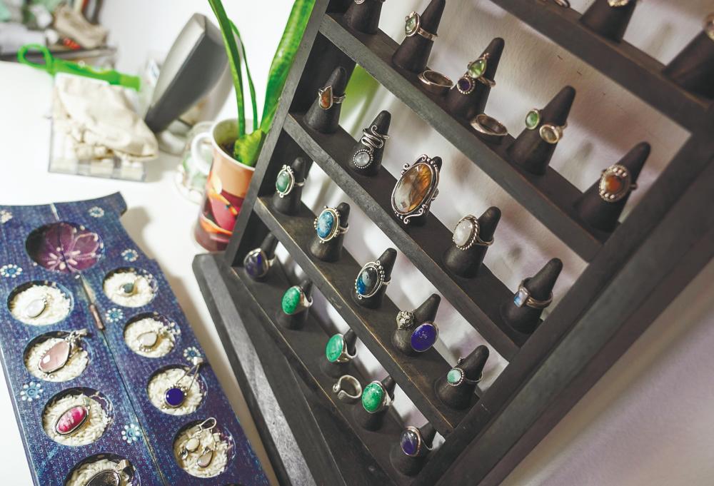 $!Aini’s handmade silver jewellery. – Amirul Syafiq/ THESUN