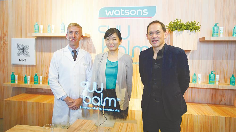 (from left) Dr O’Shea, Foo and Humphries at the launch of Suu Balm.