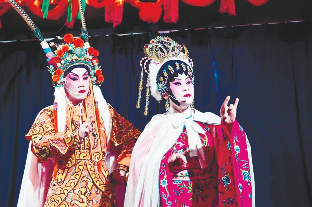 Leong (right) harbours hopes that Cantonese opera will be recognised as a Malaysian art form.