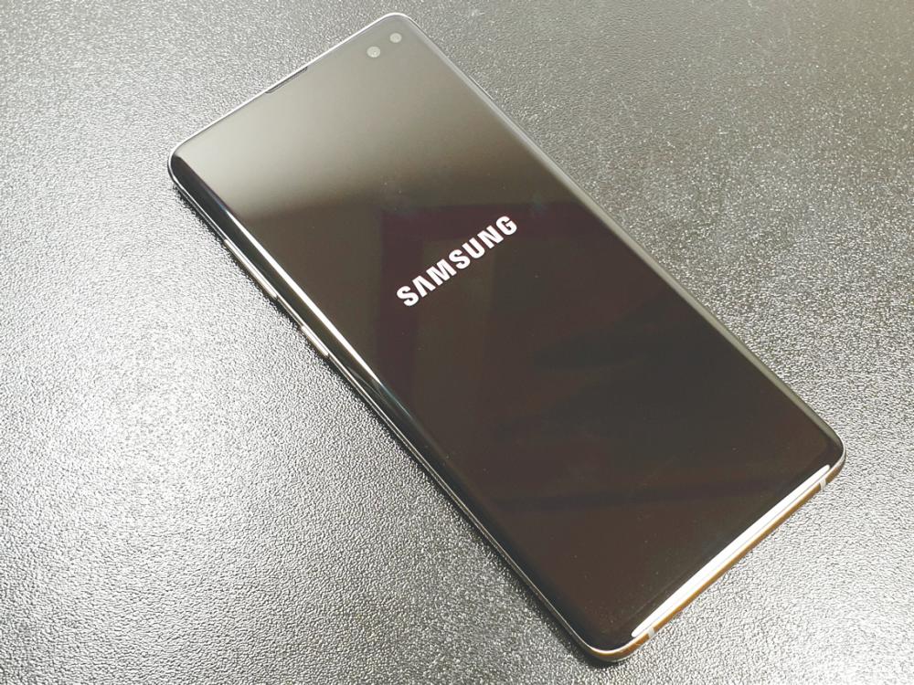 Samsung Galaxy S10+ front. – AZIZUL RAHMAN ISMAIL/THESUN