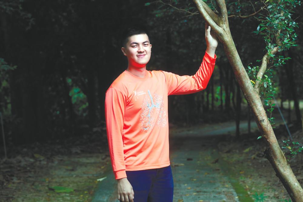 Tan initially wanted to study biochemistry but chose ecology and biodiversity instead because “it’s my calling, that’s my passion, there’s where my passion lies,” he said. — Sunpix by Masry Che Ani