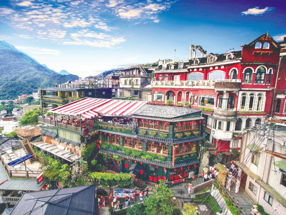 Jiufen Village known as the ‘Santorini’ of Taiwan. — Traveloka