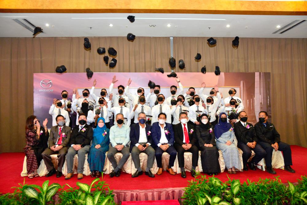 BAuto Training School apprentices graduate