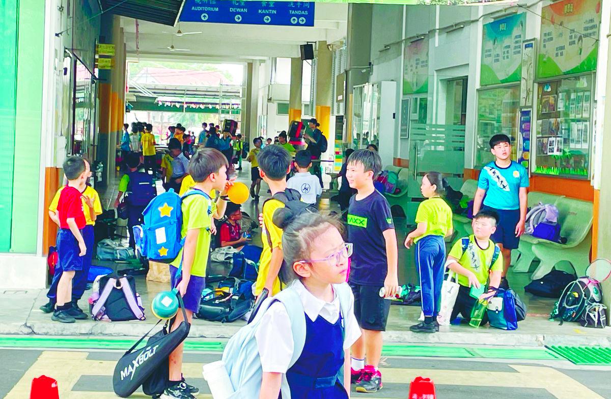 Chinese primary vernacular schools have high success rates for entry to secondary schools due to a good ecosystem, where they are tested on their levels of Bahasa Malaysia and English.