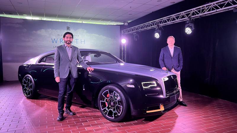 $!Rolls-Royce Motor Cars Kuala Lumpur director Anas Zawawi Khalid (left) and Rolls-Royce Motor Cars Limited (Asia Pacific) product and sales operations manager Sven Grunwald during the media presentation of the Black Badge Wraith Landspeed Collection.