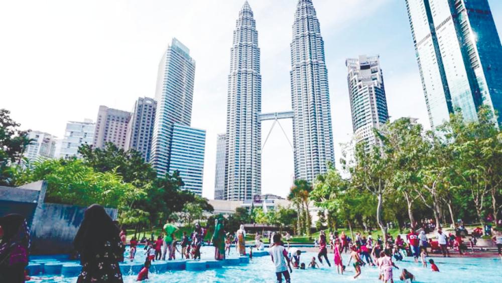 It would be hasty for tour operators to prepare for inbound tourists when cases are still high. – Bernamapix