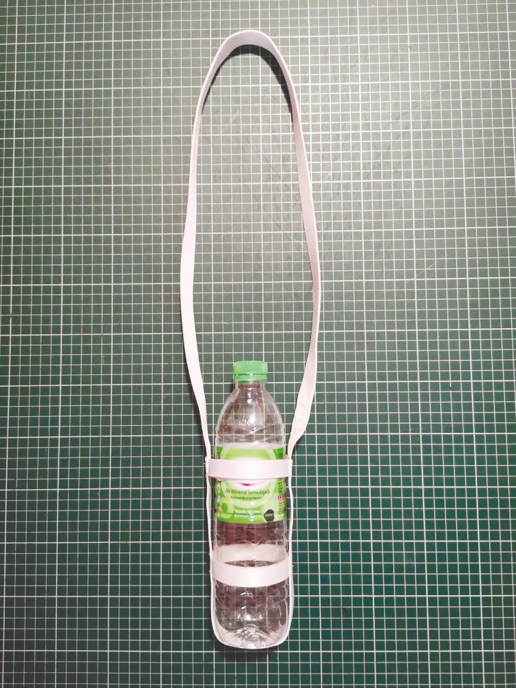 $!Upcycling lanyards