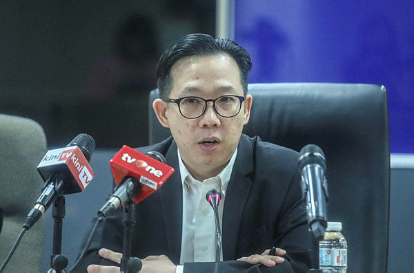 MCA GMC Chief Coordinator Prof Dr Wong Kok Fye holds a press conference on the establishment of an independent observer group for Indonesian maid sexual abuse, at Wisma MCA. July 16.