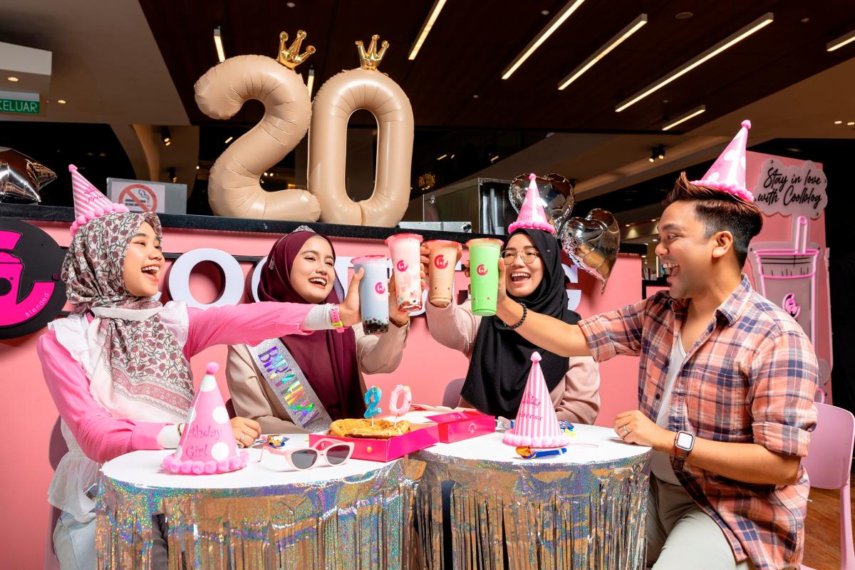 Free Coolblog drink when you shout ‘I Love Malaysia’