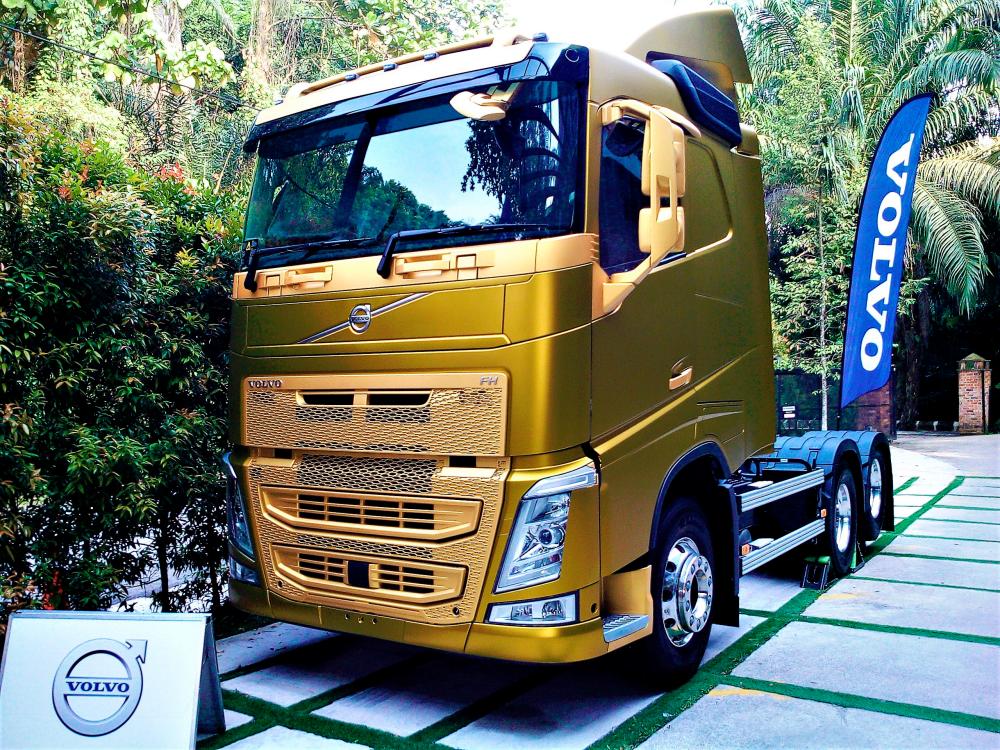 $!Ulangtahun ke-50 Volvo Trucks di Malaysia