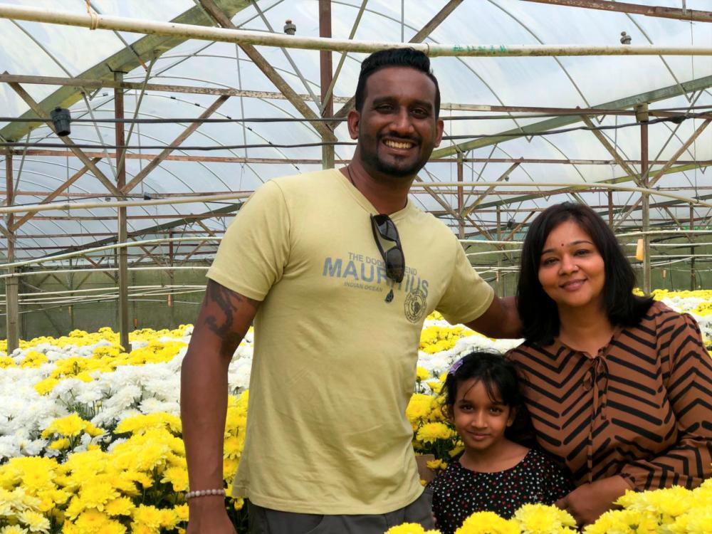 Yuvan and Pravina Nair, along with their lovely daughter. – PIX BY YUVAN $!Yuvan and Pravina Nair, along with their lovely daughter. – PIX BY YUVAN