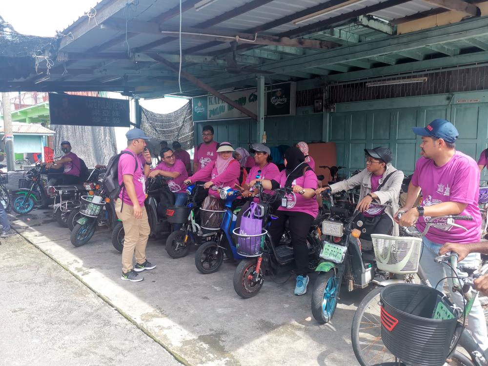 $!The participants of the programme were given electric motorcycles to use as there are no four-wheel vehicles on the island.