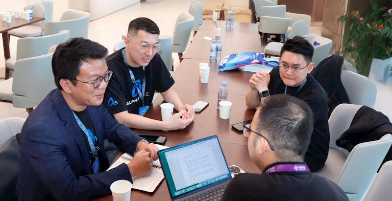 $!AlphaMove team shares insights with Xinhua News on strengthening Malaysia–China collaboration in AI and blockchain innovation