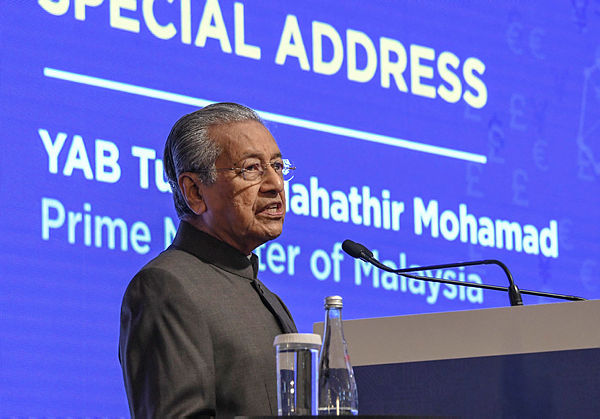 Creative industry content can be lucrative export for Malaysia: Mahathir