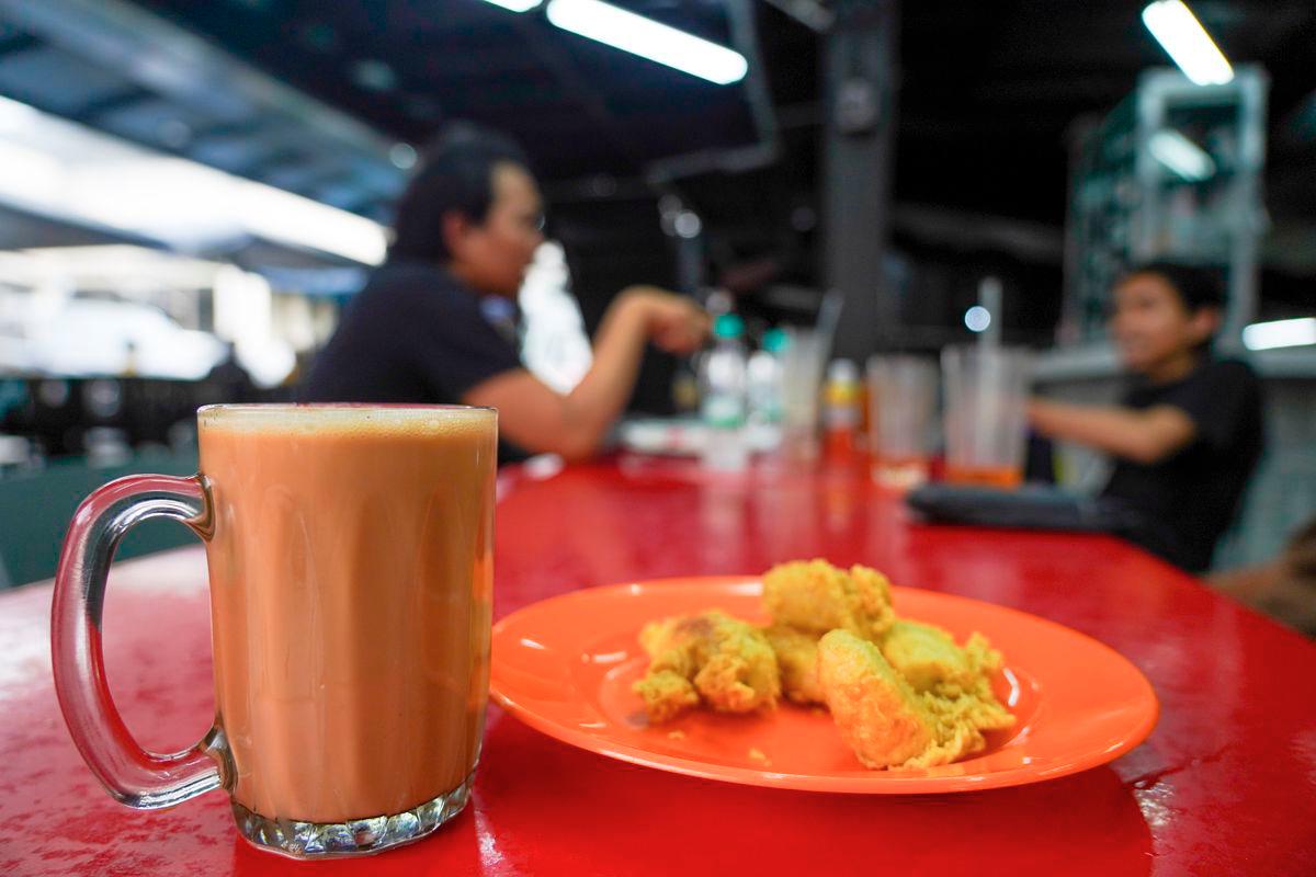 Narentheren said the real impact of shrinkflation is cultural, eroding the generosity and trust that underpin Malaysian dining traditions. – AMIRUL SYAFIQ/THESUN