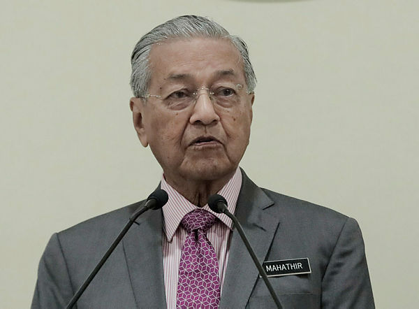 Prime Minister Tun Dr Mahathir Mohamad at Perdana Putra, Putrajaya today. — SUnpix by Ashraf Shamsul