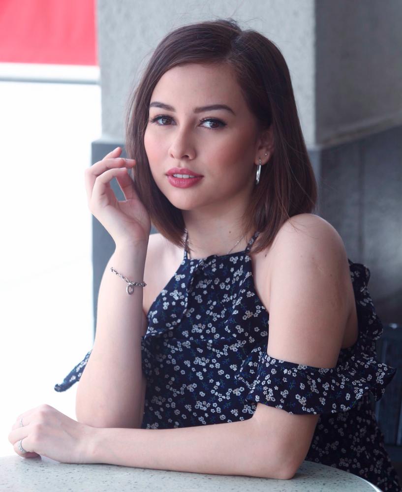 Anna Jobling aspires to be a TV host and actress. – ZULKIFLI ERSAL/THESUN
