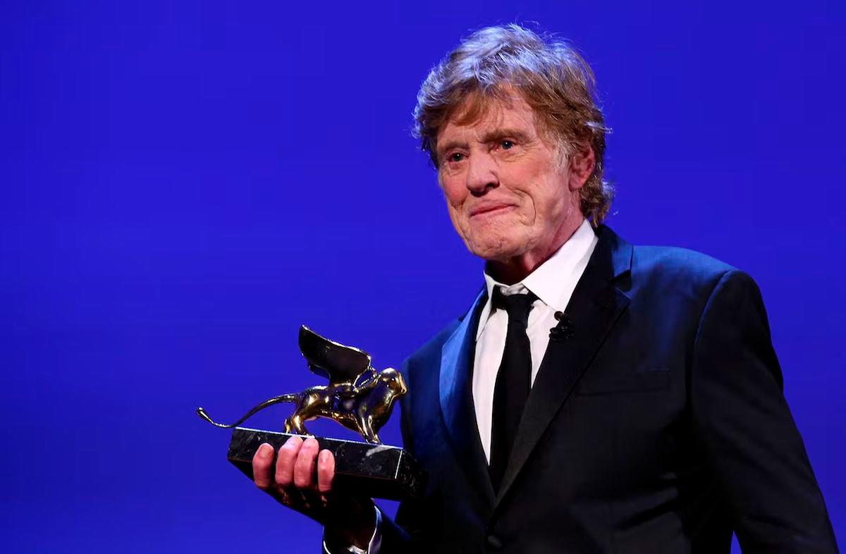 Actor Robert Redford receives a Golden Lion award for lifetime achievement at the 74th Venice Film Festival in Venice, Italy, September 1, 2017. REUTERS/Alessandro Bianchi/File Photo