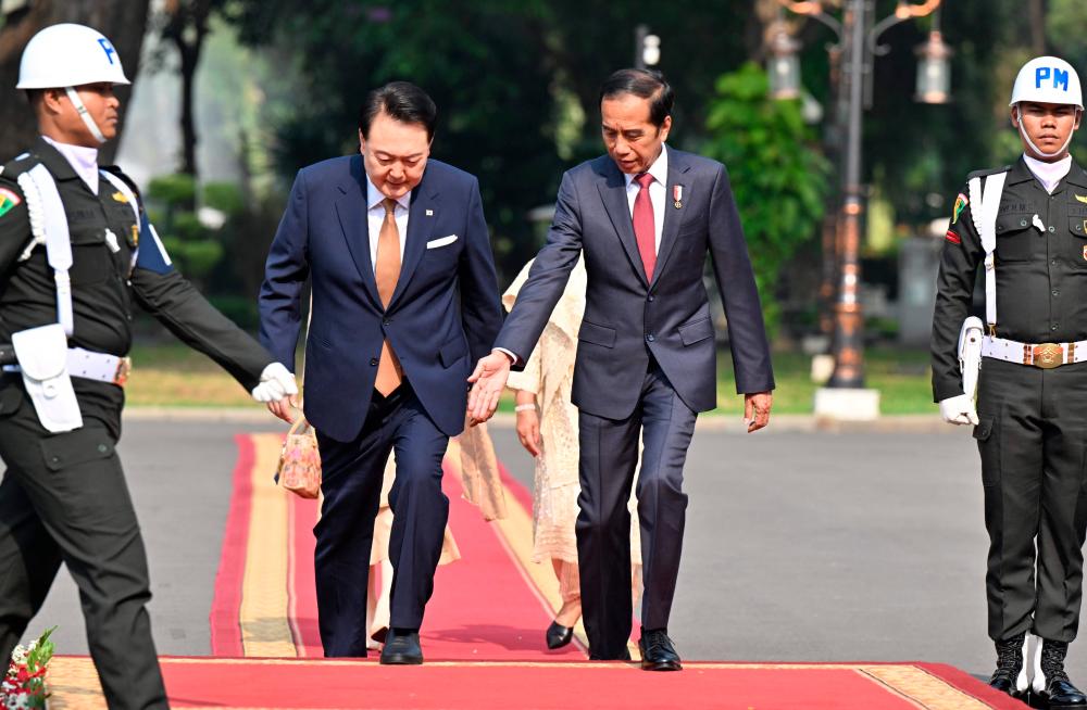 Jokowi holds bilateral meeting with S.Korea's Yoon