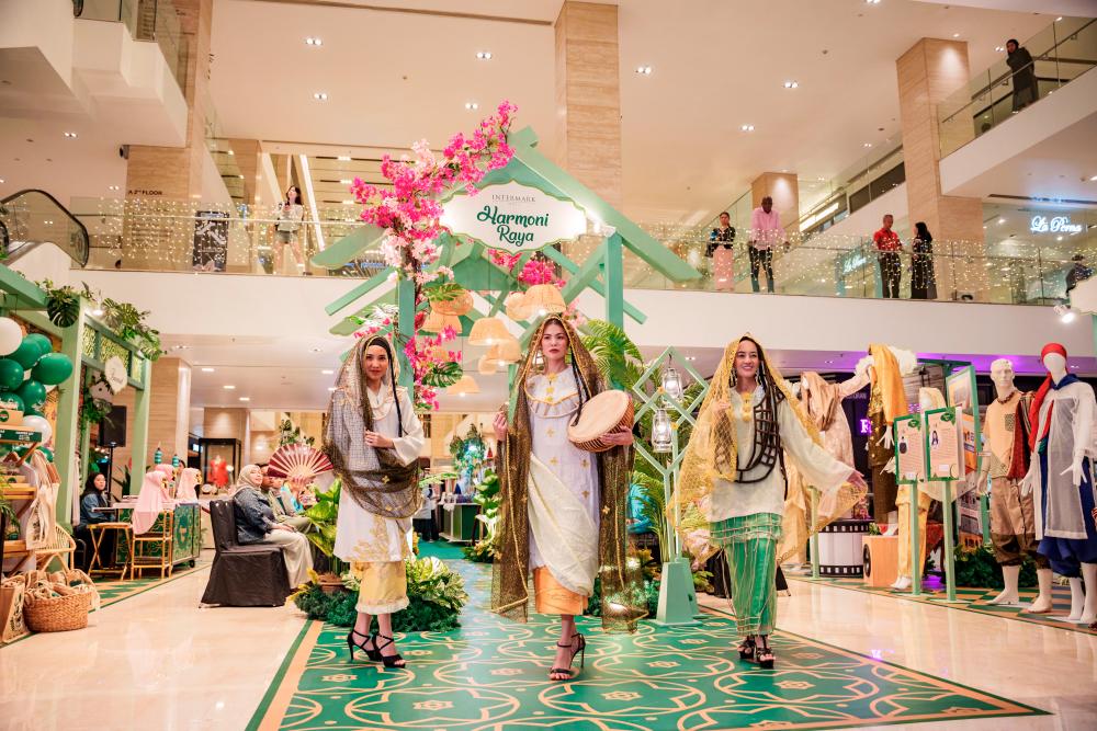 $!Intermark Mall aims to balance tradition and environmental consciousness through an eco-friendly, Raya-themed fashion. – PIC COURTESY OF INTERMARK MALL