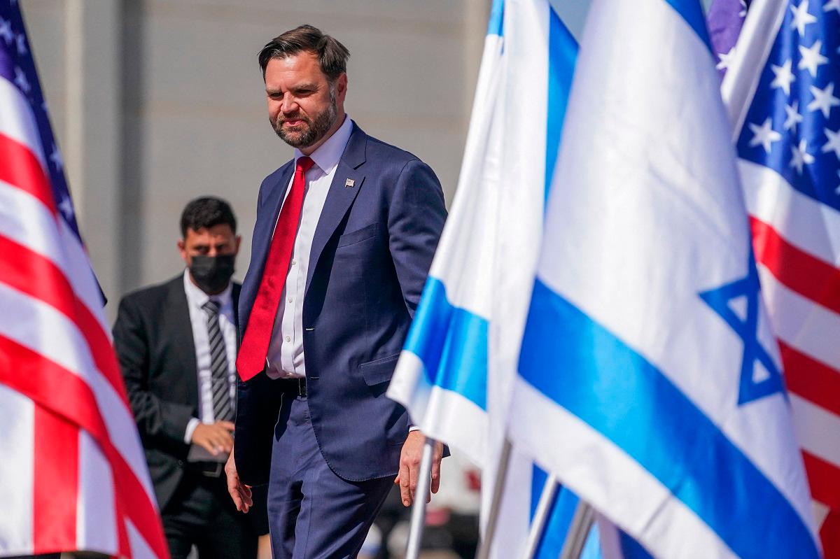 US Vice President JD Vance arrives at Ben Gurion Airport in Tel Aviv on October 21, 2025. - Nathan HOWARD / POOL / AFP